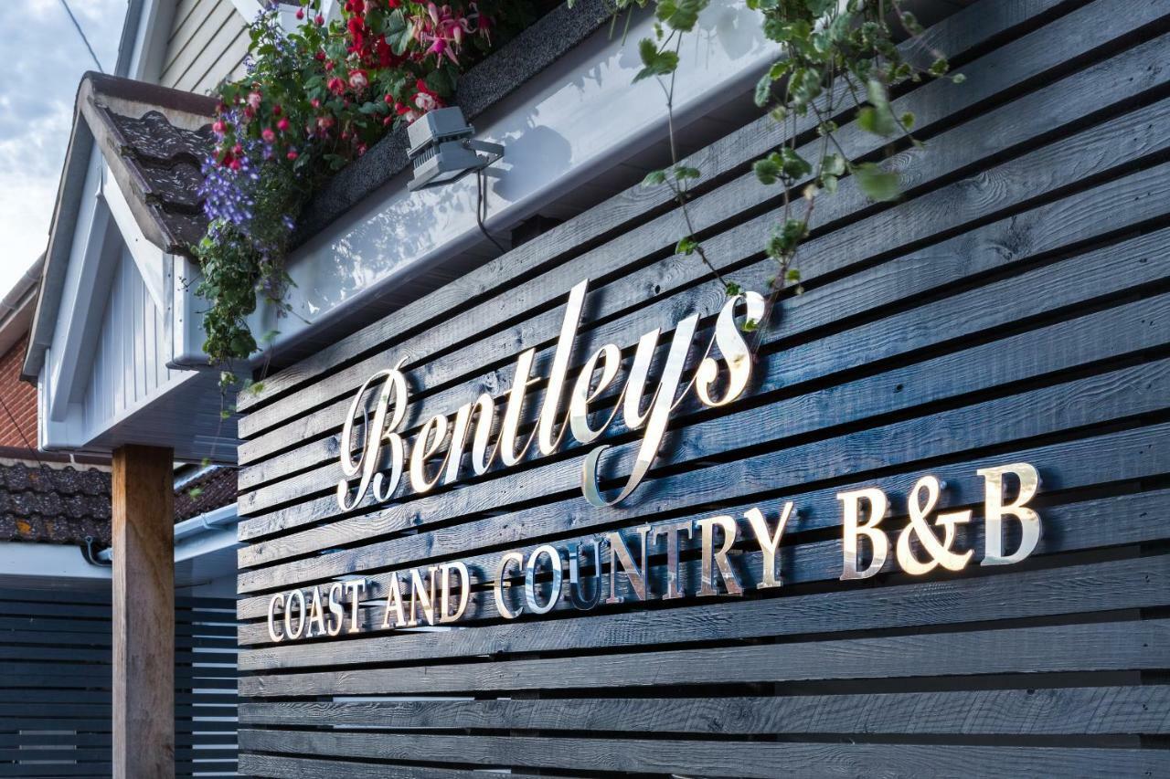 Bentleys Coast And Country B&B Lymington Exterior photo